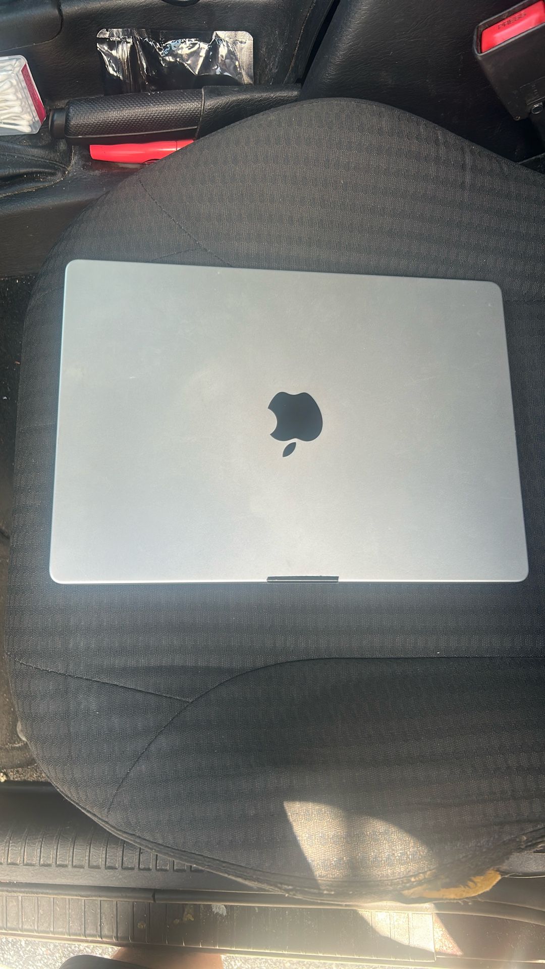 MacBook Pro M4 14”