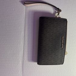 Michael Kors Smart Phone Wallet 