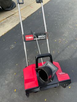 TORO 1800 Electric Snowblower