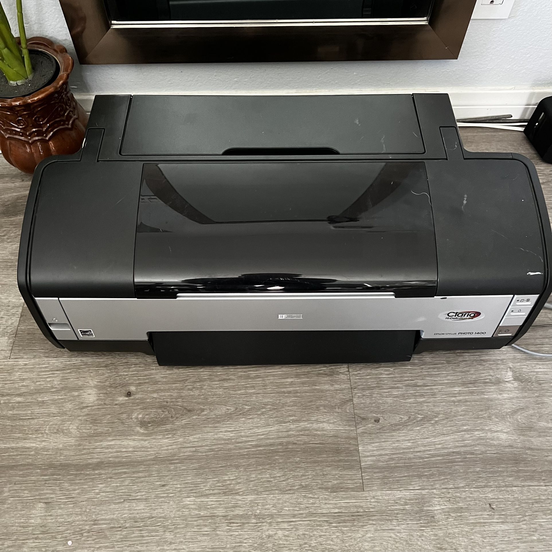 Epson Stylus Photo 1400 Wide-format Color Inkjet Printer