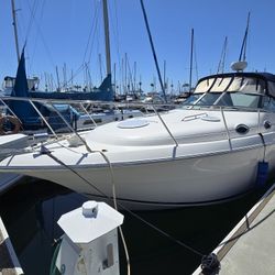 2001 Monterey Cruiser 302 !!VERY LOW HOURS!!