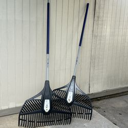 Lowe’s Rakes 