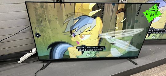 50in Element Xumo Smart Tv