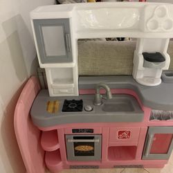 Kids Play Kitchen