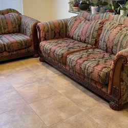 Living Room Set: Sofa And Loveseat