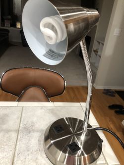 BRAND NEW TABLE LAMP FOR SALE