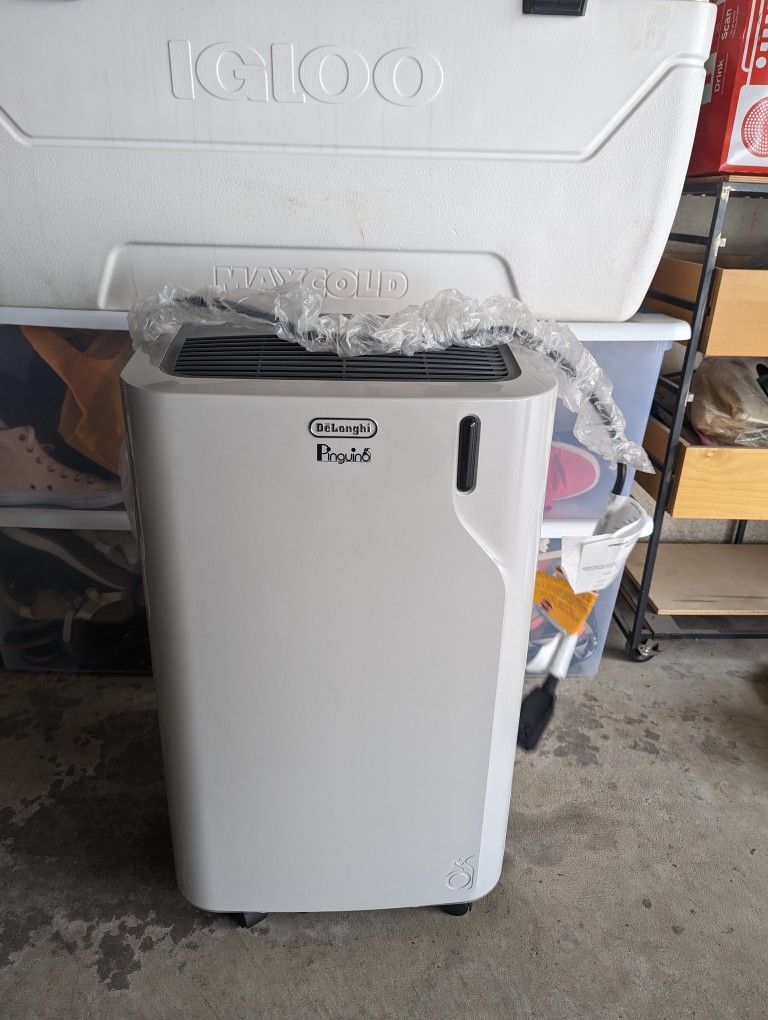 DeLonghi PACEM360 WH Penguino Portable Air Conditioner, White