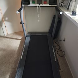 Nordictrack 2100 Treadmill Walking Machine with Incline