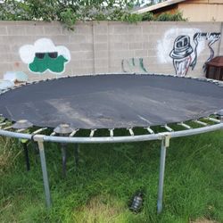 Trampoline 