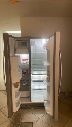 Side by side refrigerator