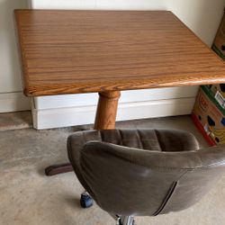 Table W/ rolling Adjustable Chair
