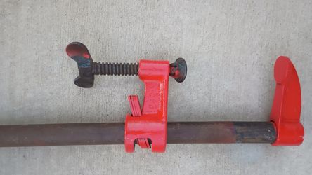 Pipe clamp 3/4 pipe 3 ft long