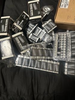 9 V & AAA batteries