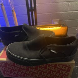 Black Vans - Size 6
