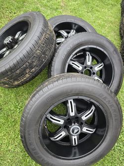 Ford F150 Rims 20s Missing 1 Cap
