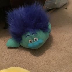 Trolls head plushy