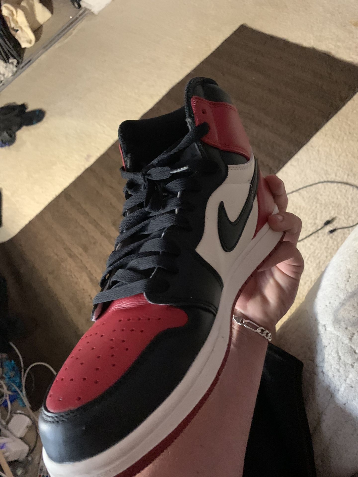 Nike Air Jordan 1 High Bred Toe
