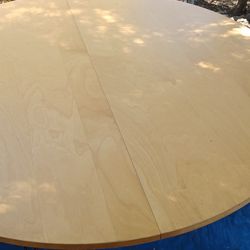 Round table