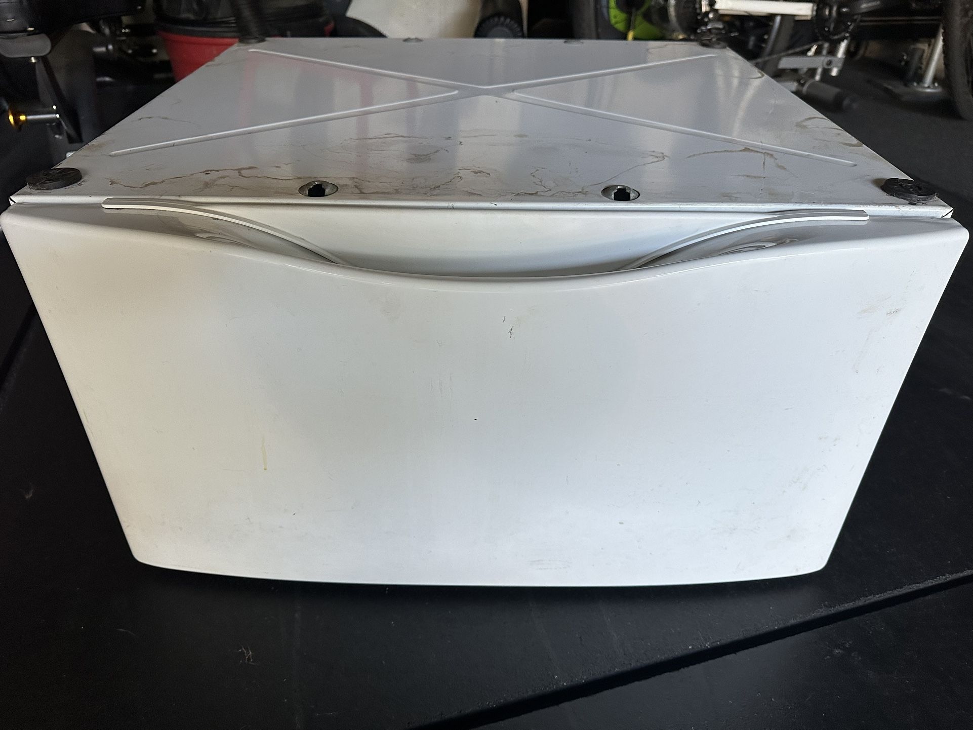 Kenmore Elite Storage Pedestal (White) For Washer Or Dryer