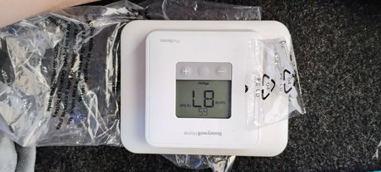 Honeywell Home ProSeries Thermostat - New