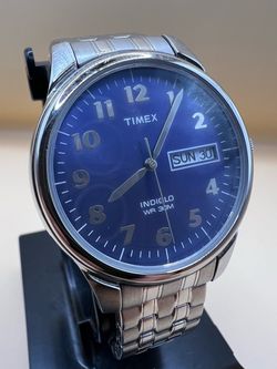 Timex Men's Indiglo Watch . Blue Dial. Day / Date . New Battery.