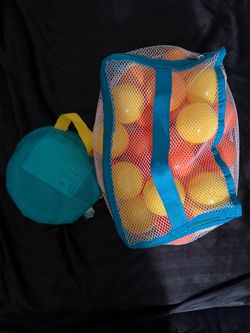 Baby ball pit