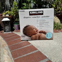Huggies Diapers / Kirkland 
