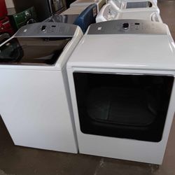 KENMORE TOP LOAD WASHER AND DRYER SET 
