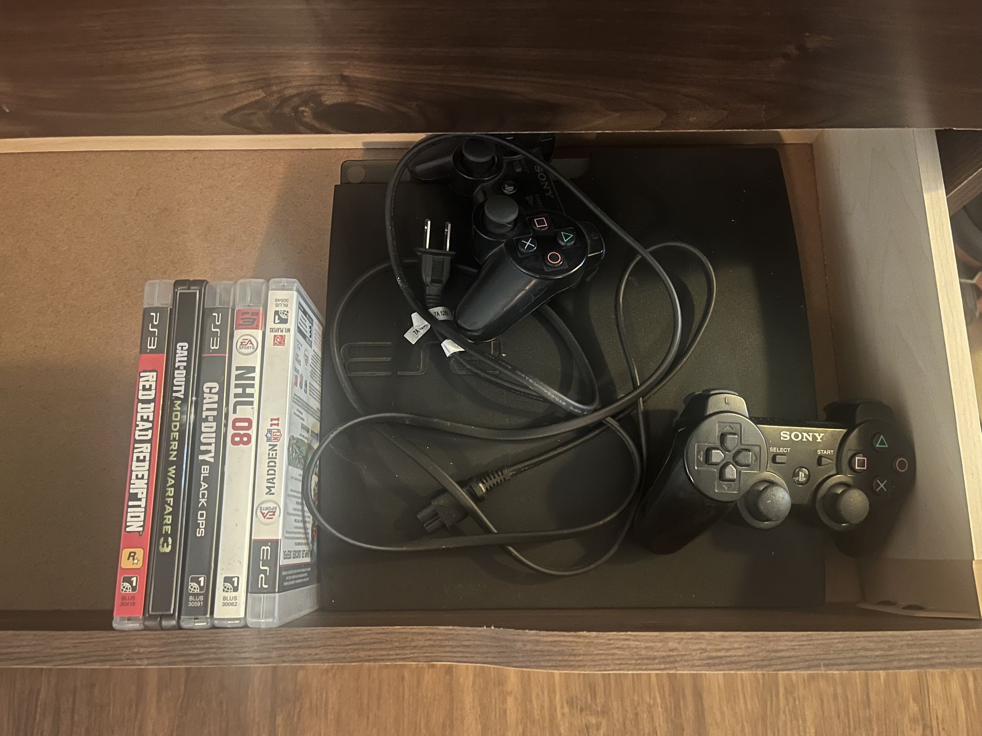 Sony PlayStation 3 PS3 and 8 Games