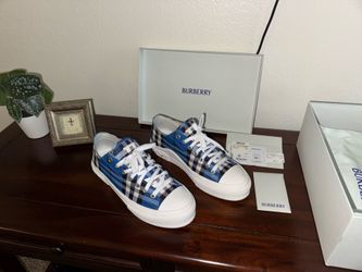 Burberry Shoes