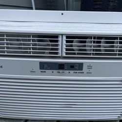 Frigidaire AC Unit
