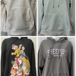 lot of 4 hoodie sweatshirts supreme north face disney - adult S / M