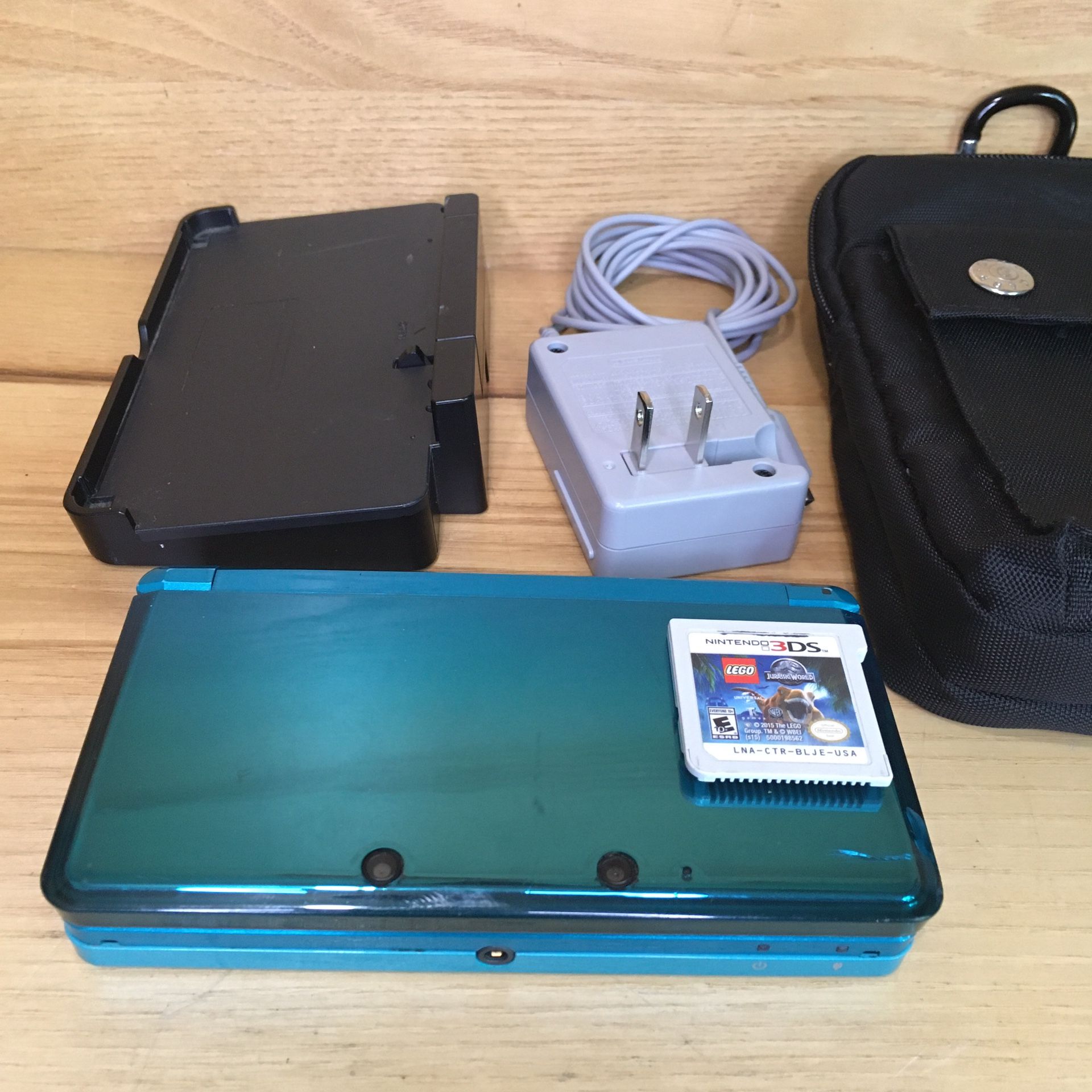 Nintendo 3DS Aqua Blue Teal With Charger And Case