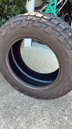 Nitto Recon Grappler 35x12.5/R20 - <2k mi on it