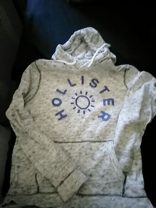 Hollister grey hoodie sz m