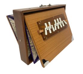 Shruti Box — Brand NEW - never used - C to C 440HZ