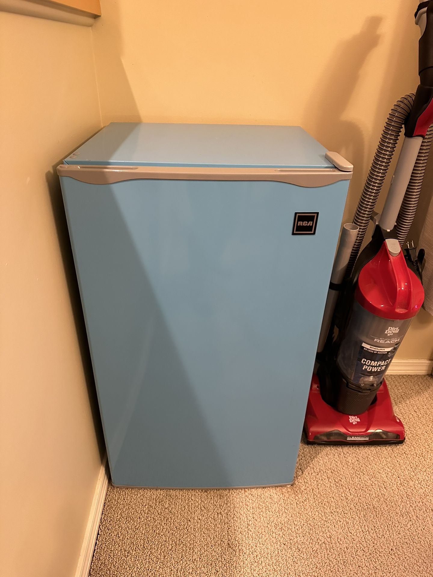 Blue Mini Refrigerator Fridge (32” Tall)