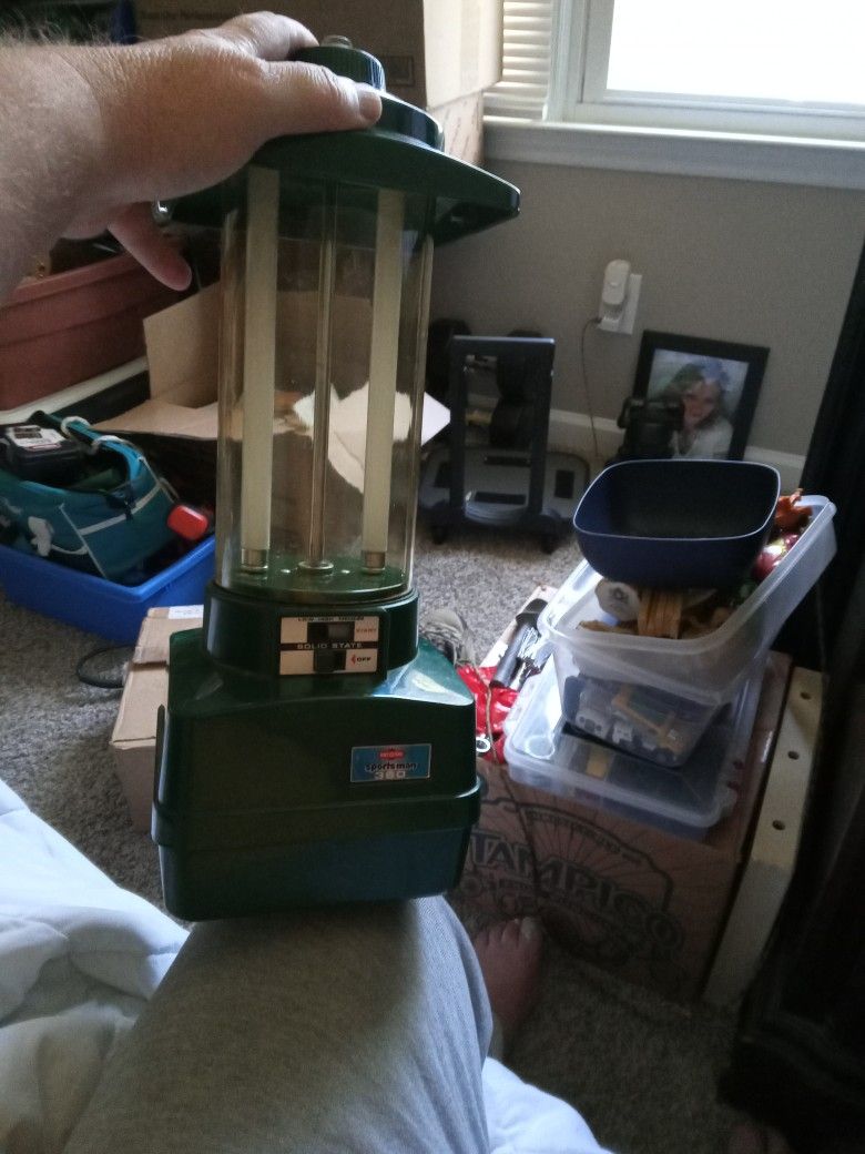 SPORTSMAN LANTERN. 6 VOLT