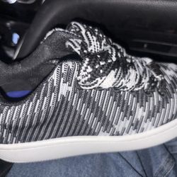 BURBERRY Box Black/White Check Knit Low Top Lace-Up Sneakers – $280 OBO