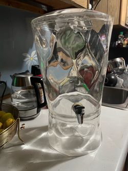 Clear plastic beverage dispenser with spigot