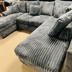 Stunning Stylish Cozy sectional! 