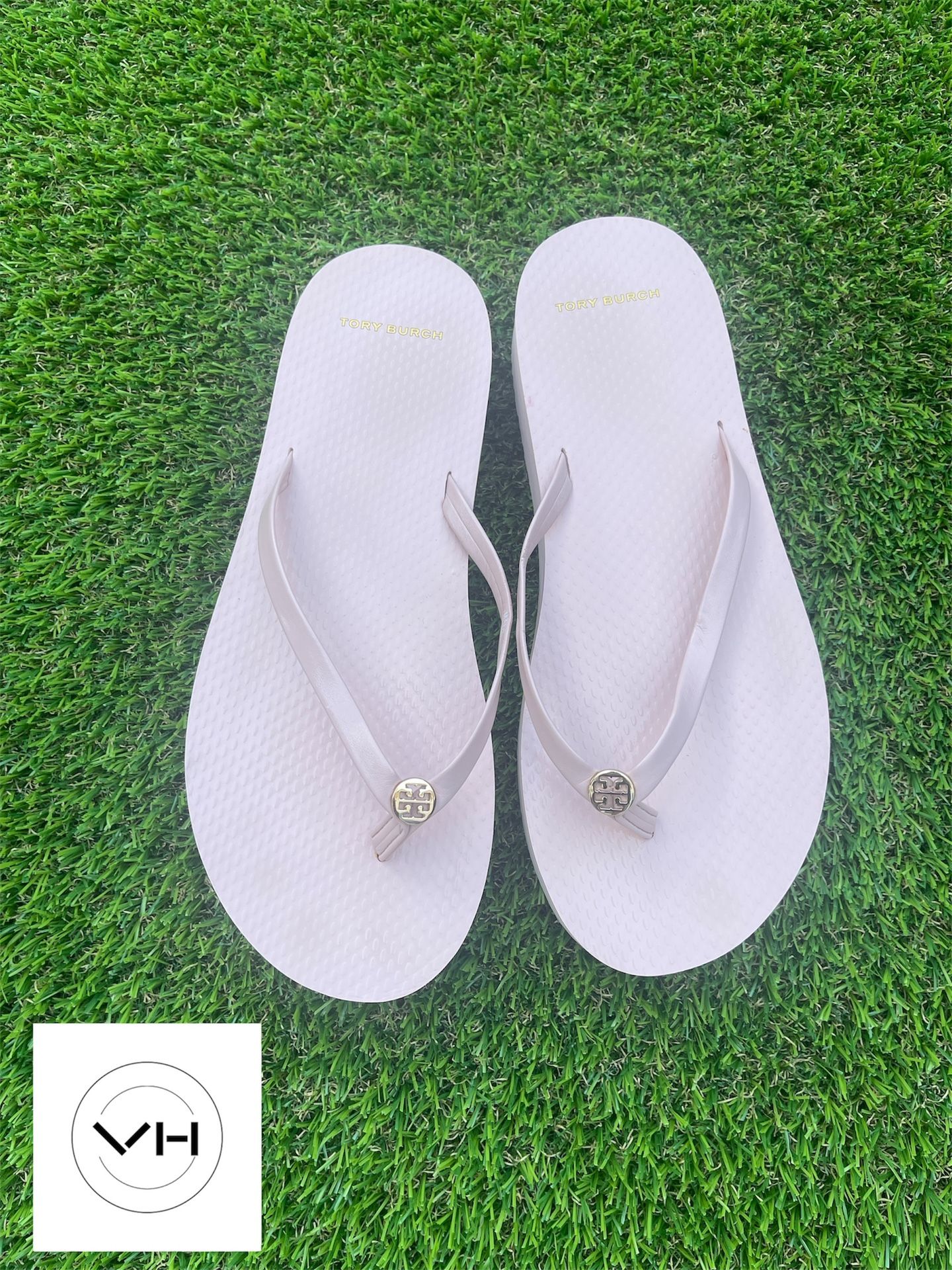 Tory Burch Chelsea Pink Blossom With Gold Hardware