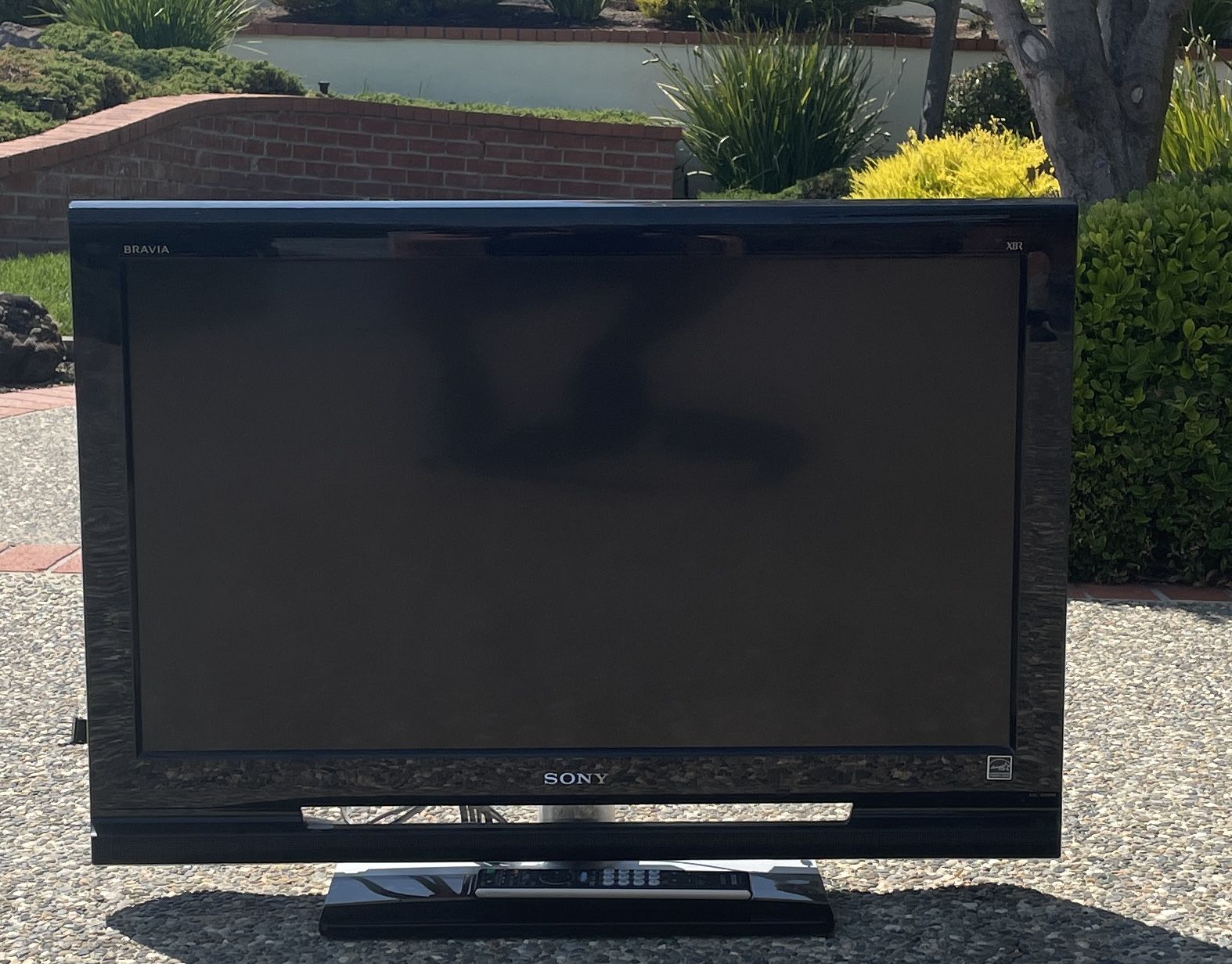 Sony 32” Bravia LCD TV