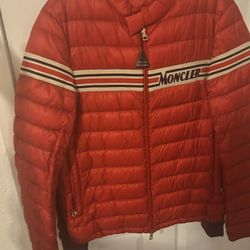 Red Moncler puffer L