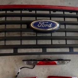 2015, 2016, 2017 FORD F150 XLT SPORT RED HEADLIGHT SET, GRILLE ASSEMBLY & TAIL LIGHTS ORIGINAL PRE-OWNED 