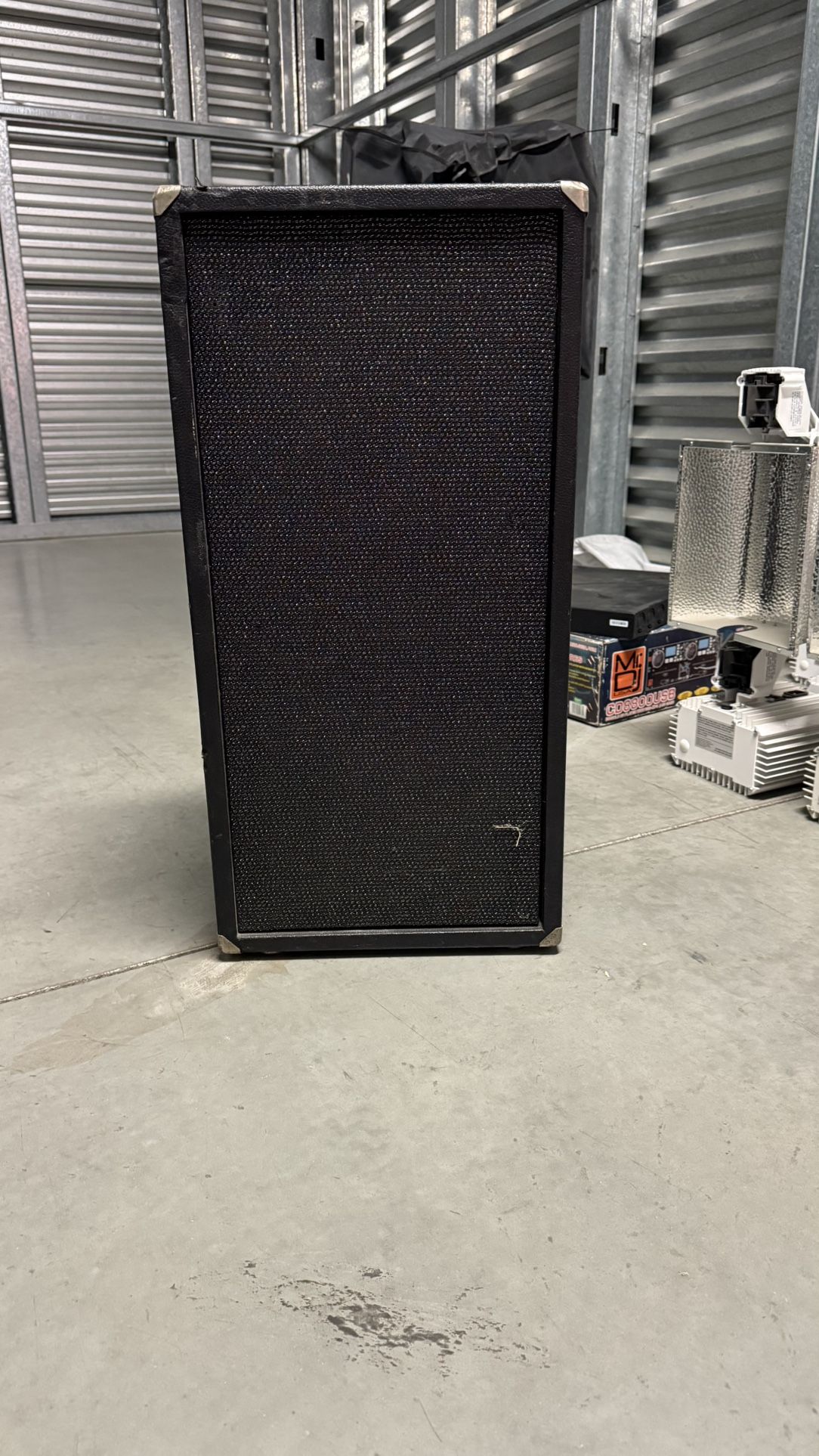 Vintage Kustom 2-10 Speaker Cabinet (Chanute, Kansas)