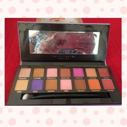 Norvina anastasia palette