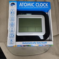 Large Crosse Atomic Clock