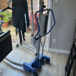 Electric Hoyer Lift.