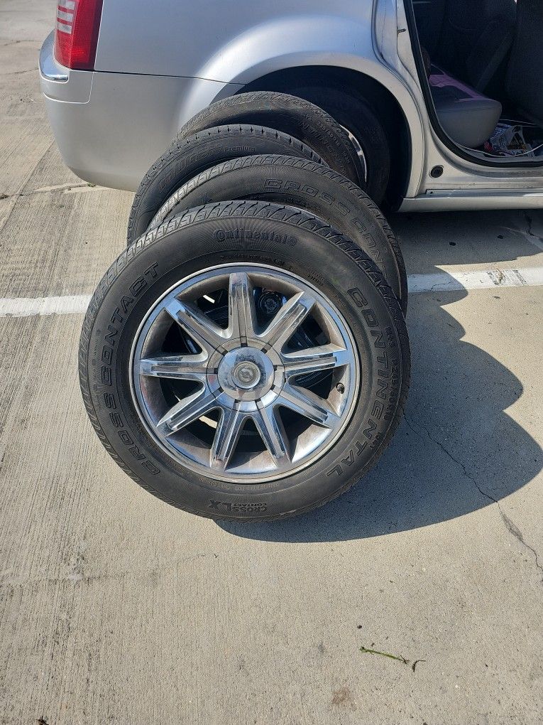 Set Of 4 OEM 2006 Chrysler 300c Rims